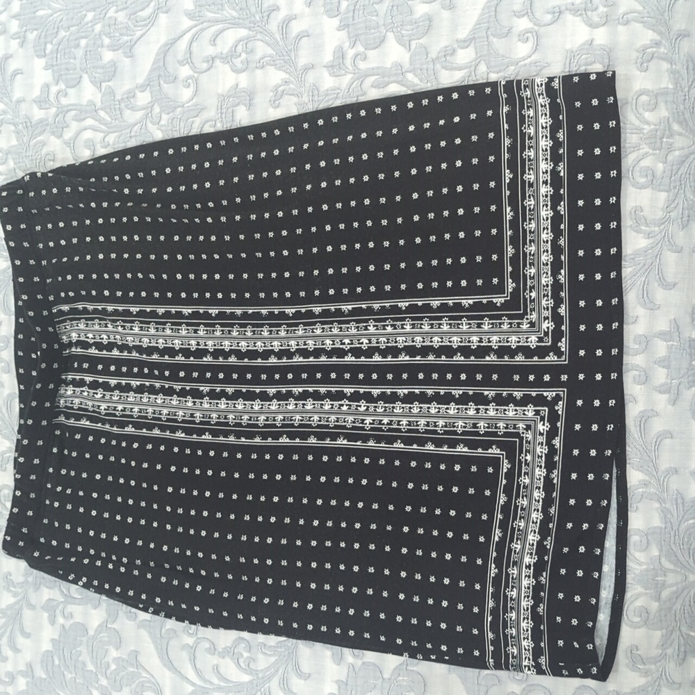 Max Studio Black & White Printed Skirt Size Large